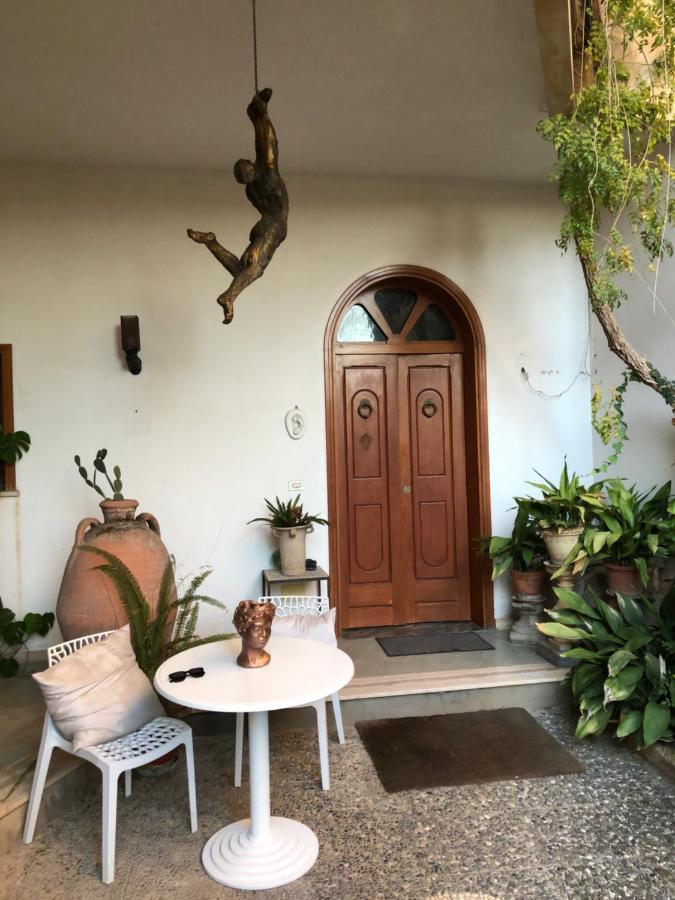 נוטו Artroom Garden מראה חיצוני תמונה